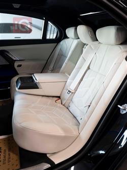 بي ام دبليو الفئة 7